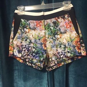 Forever21 Floral shorts